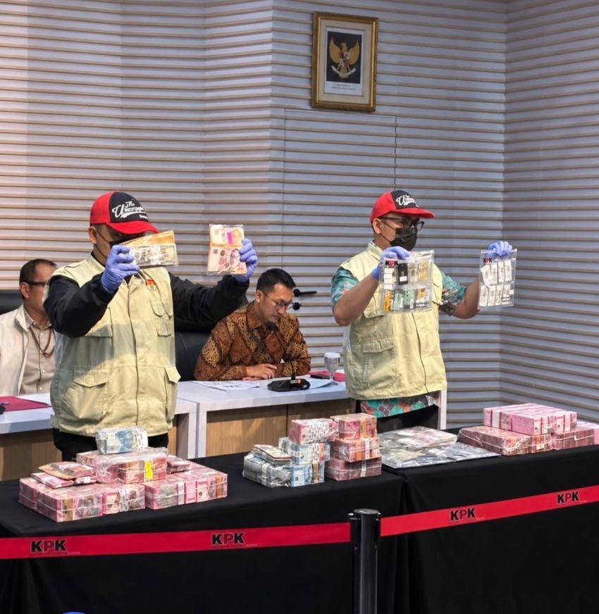 OTT KPK TERHADAP BUPATI KLATEN